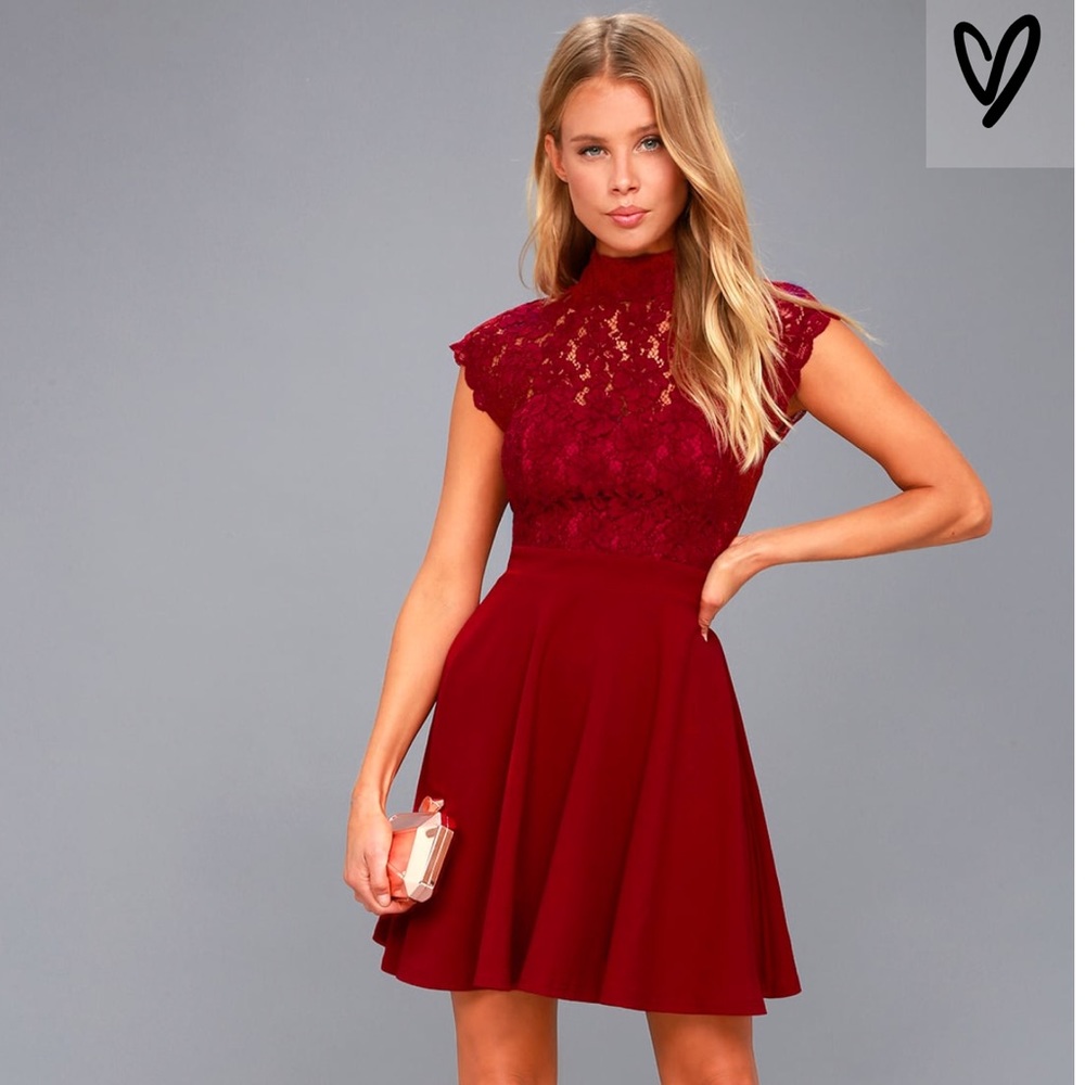 NWOT Lulu’s romantic lace dress